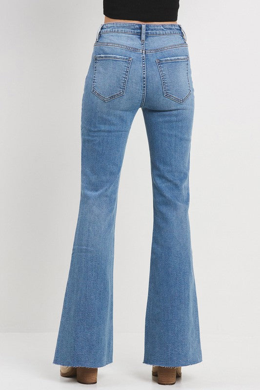 Exposed button flare with side seam detail