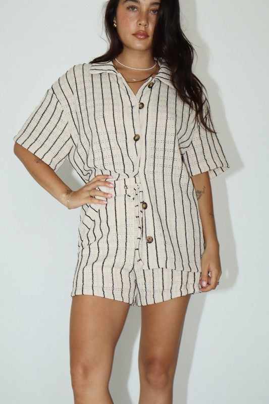 Cream & black textured striped shorts