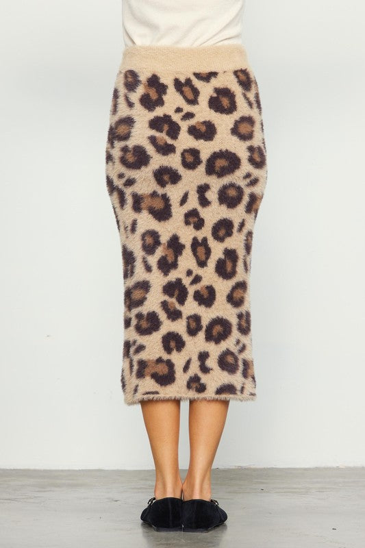 Leopard fuzzy midi skirt