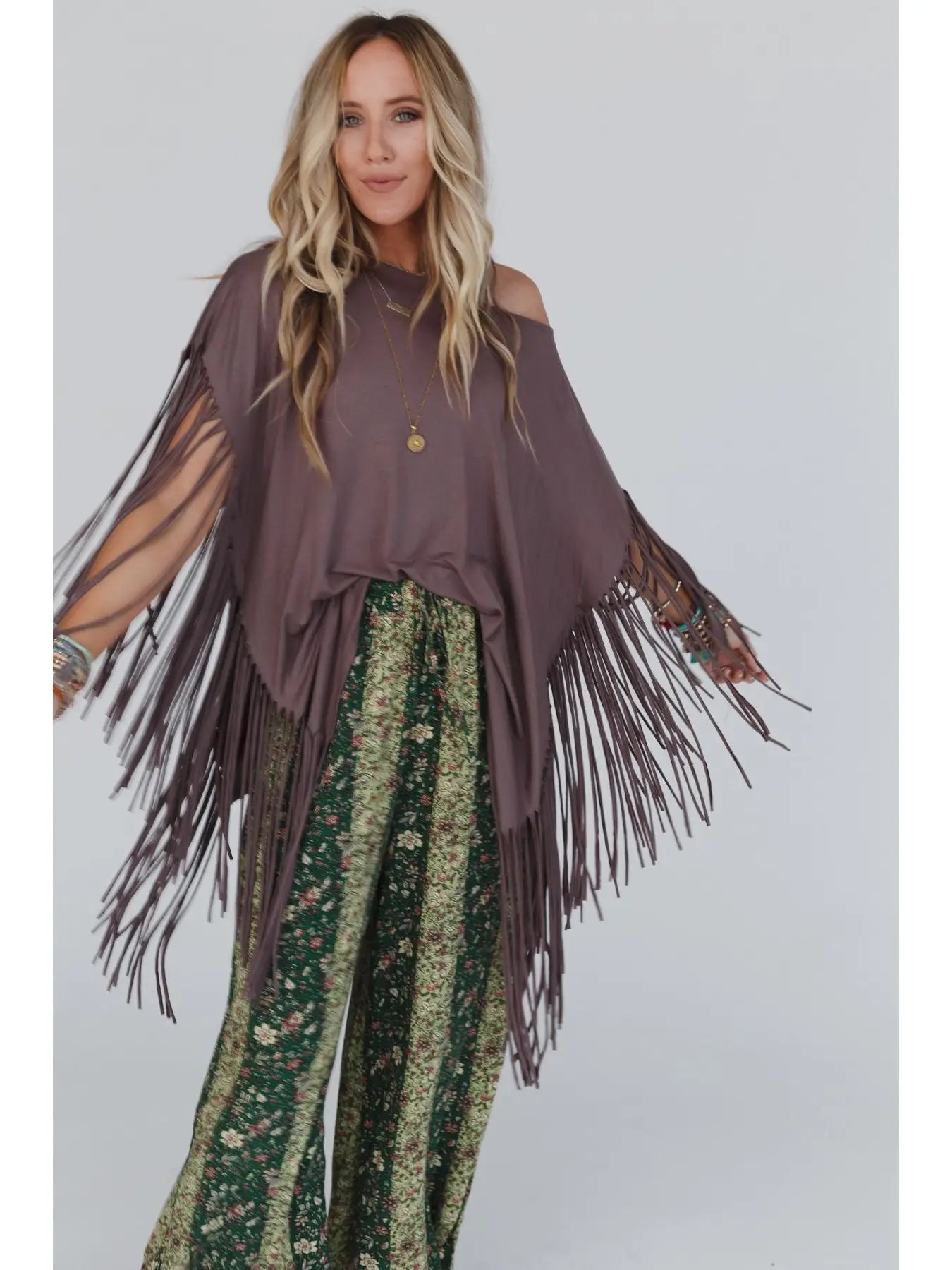Showstopper fringe top (3 colors)