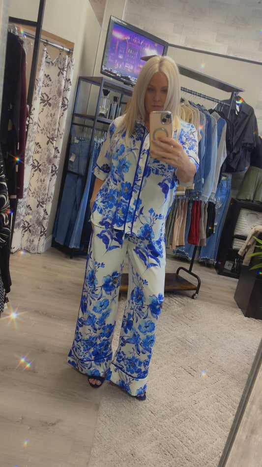 Blue floral pull on pants