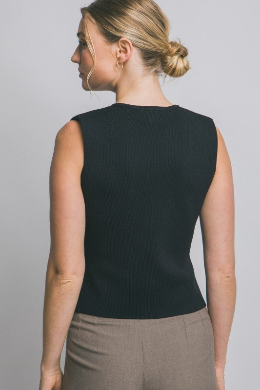 Fitted knit vest