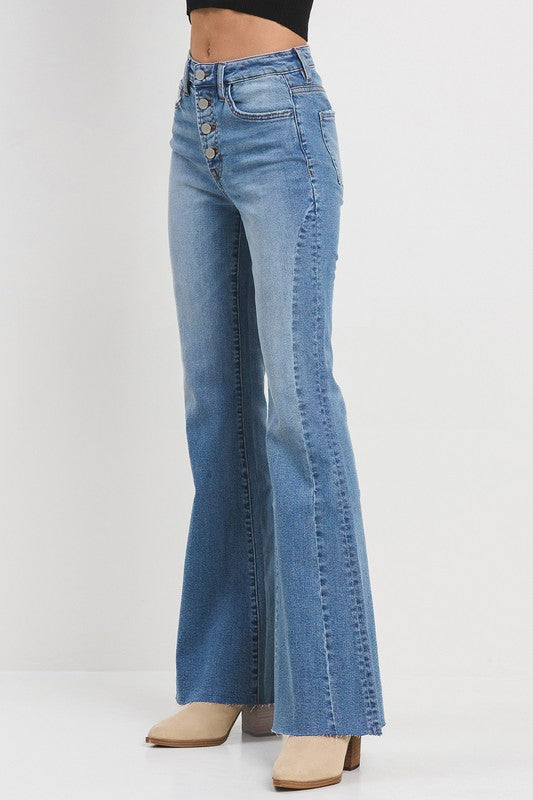 Exposed button flare with side seam detail