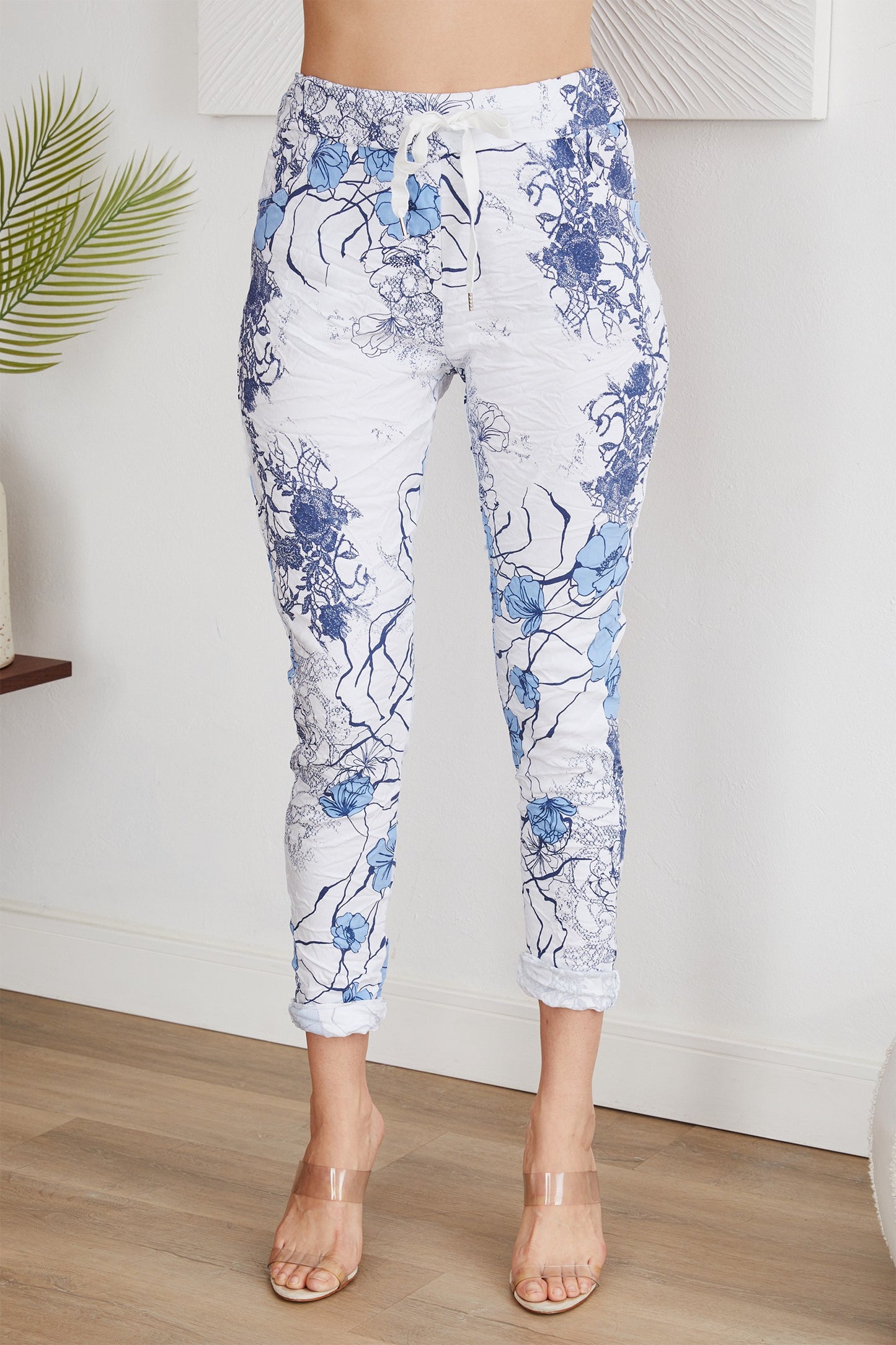 Blue floral print crinkle jogger with