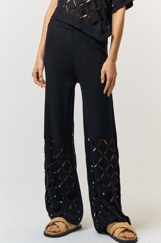 Cut out leg sweater pant