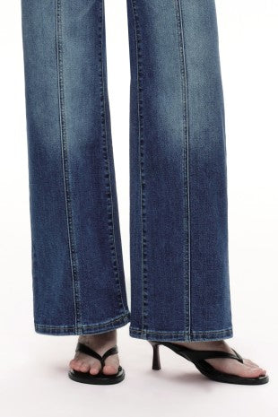 Distinctive Front Seam High Rise Wide Leg Jeans