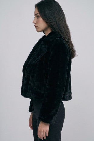 Faux fur short jacket in black