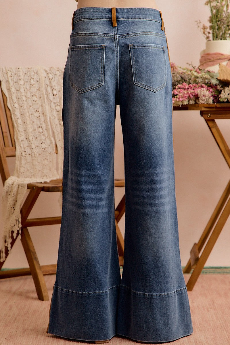 Wide leg flare with side seam detail