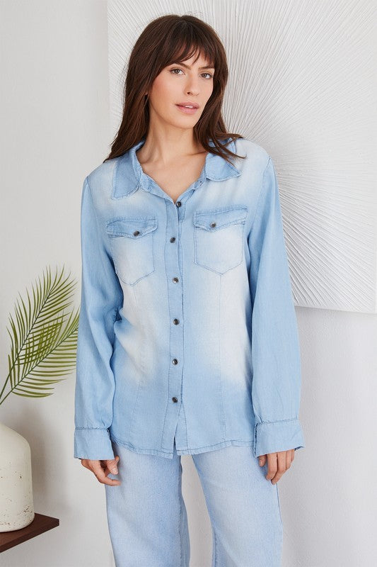 Chambray button down shirt w/rhinestone star