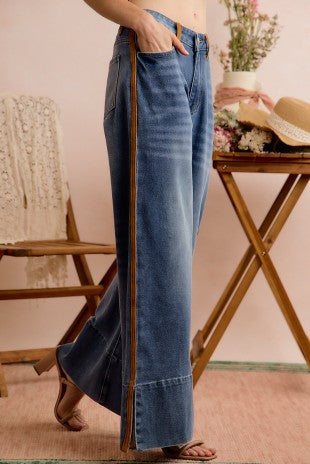Wide leg flare with side seam detail