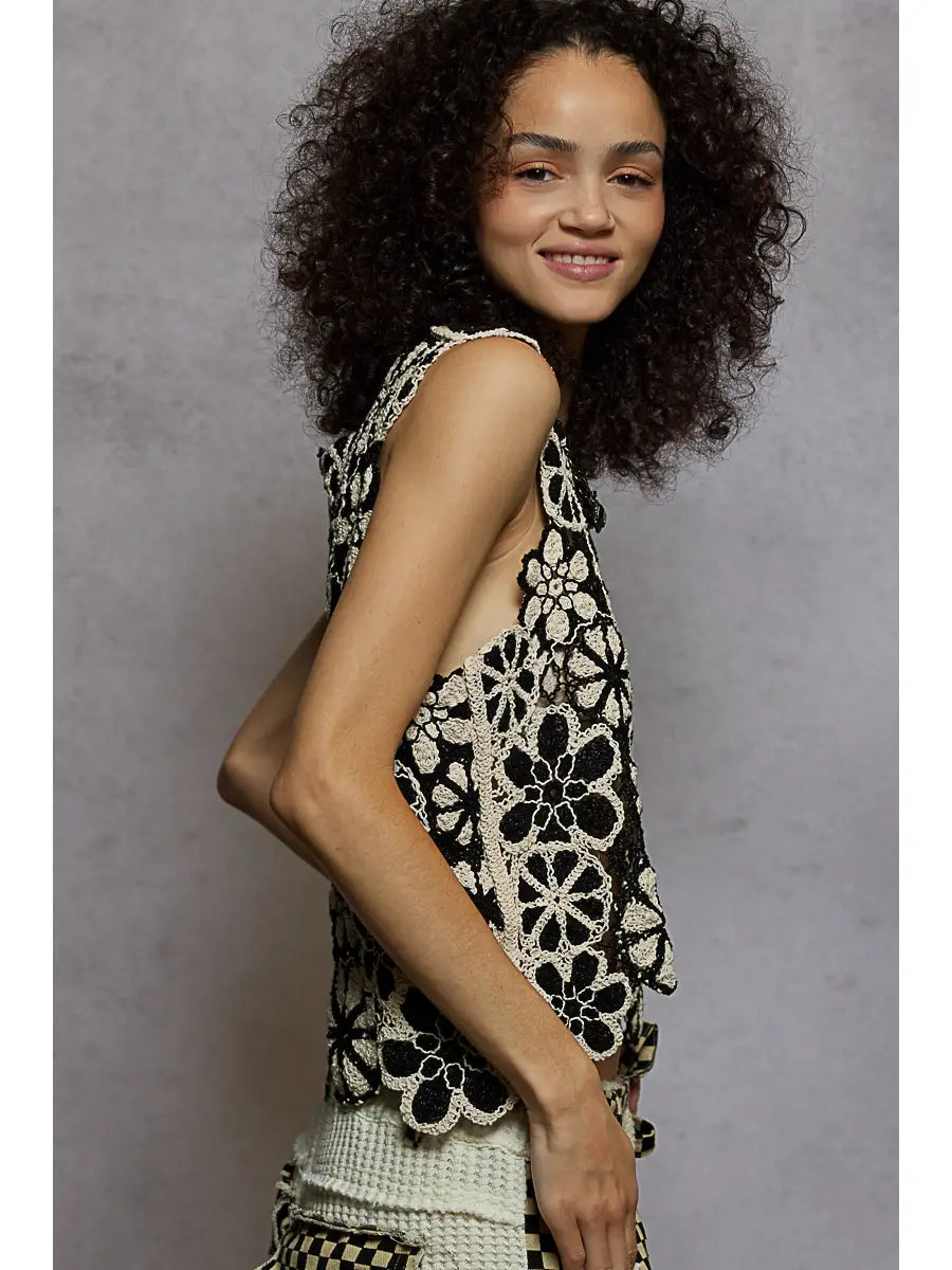 Black/natural sleeveless crochet top (one size)