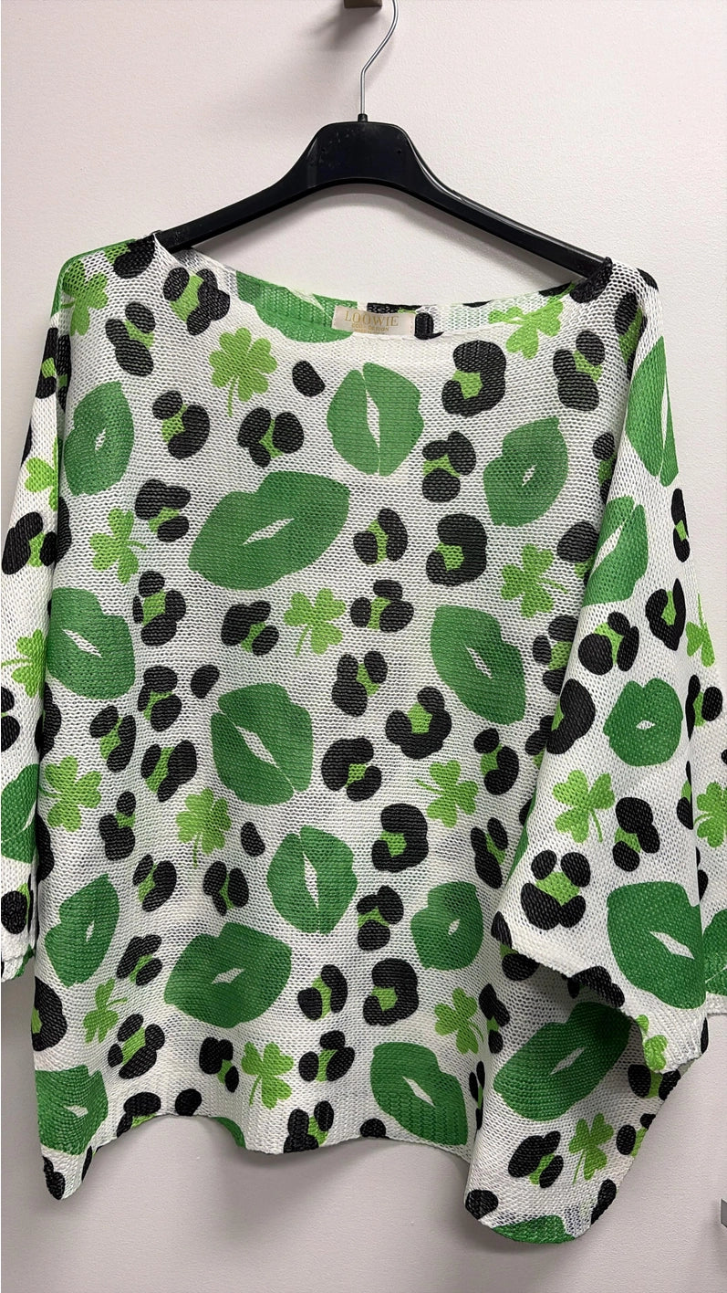 Green lips St Patrick’s sweater one size