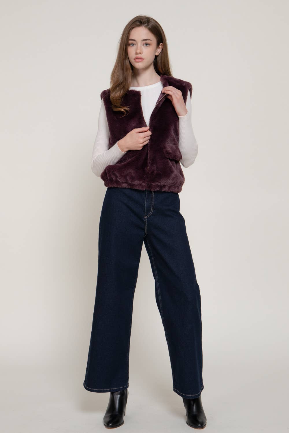 Round Neck Front Zipper with Flap Pocket Faux Fur Vest