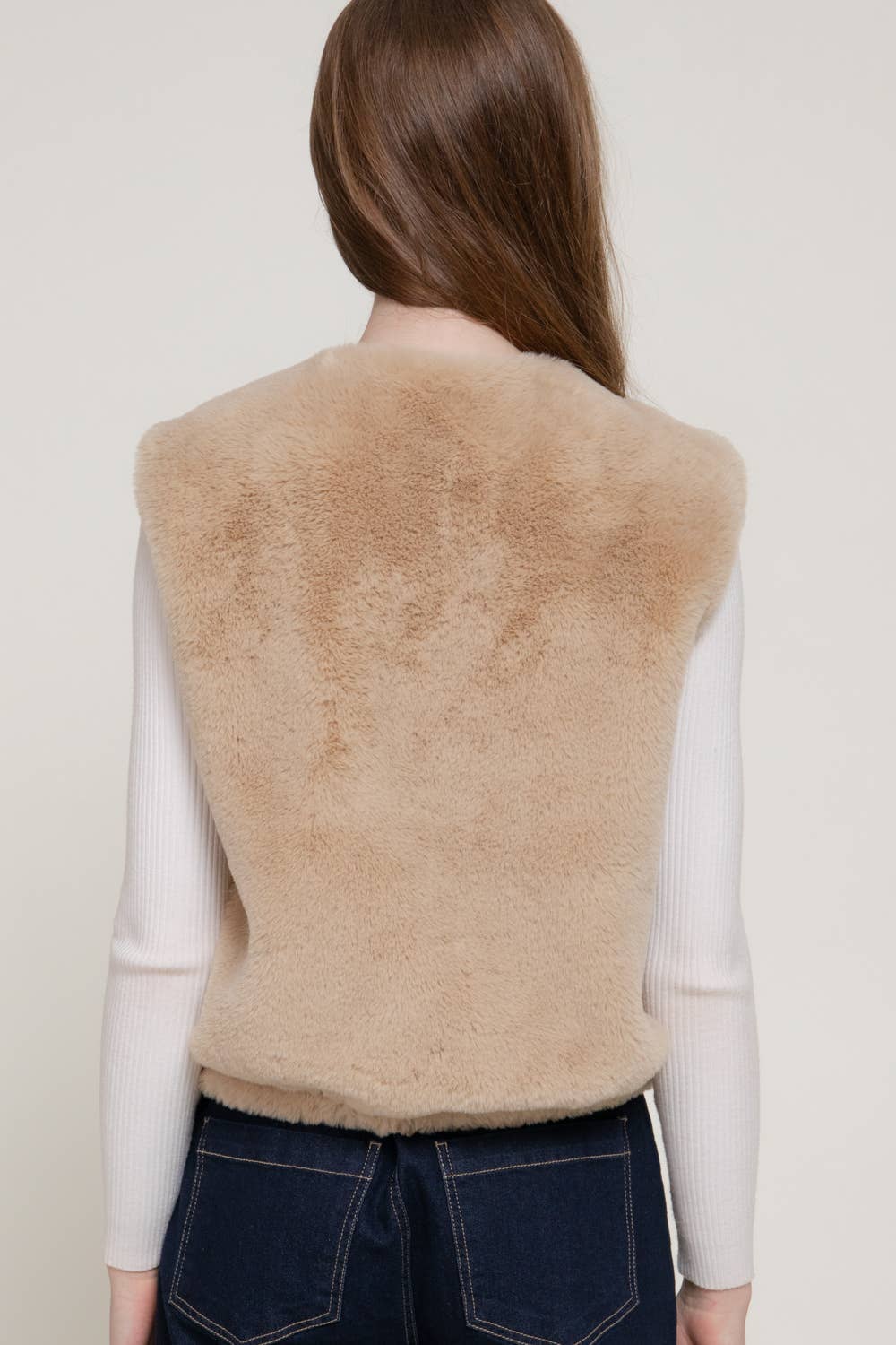 Round Neck Front Zipper with Flap Pocket Faux Fur Vest
